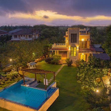 Ekostay Gold - Olive Crest Villa - Spacious Lawn Лонавала Экстерьер фото